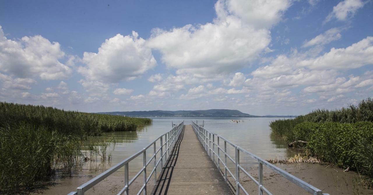 János Nyaraló Balatonmáriafürdő Esterno foto